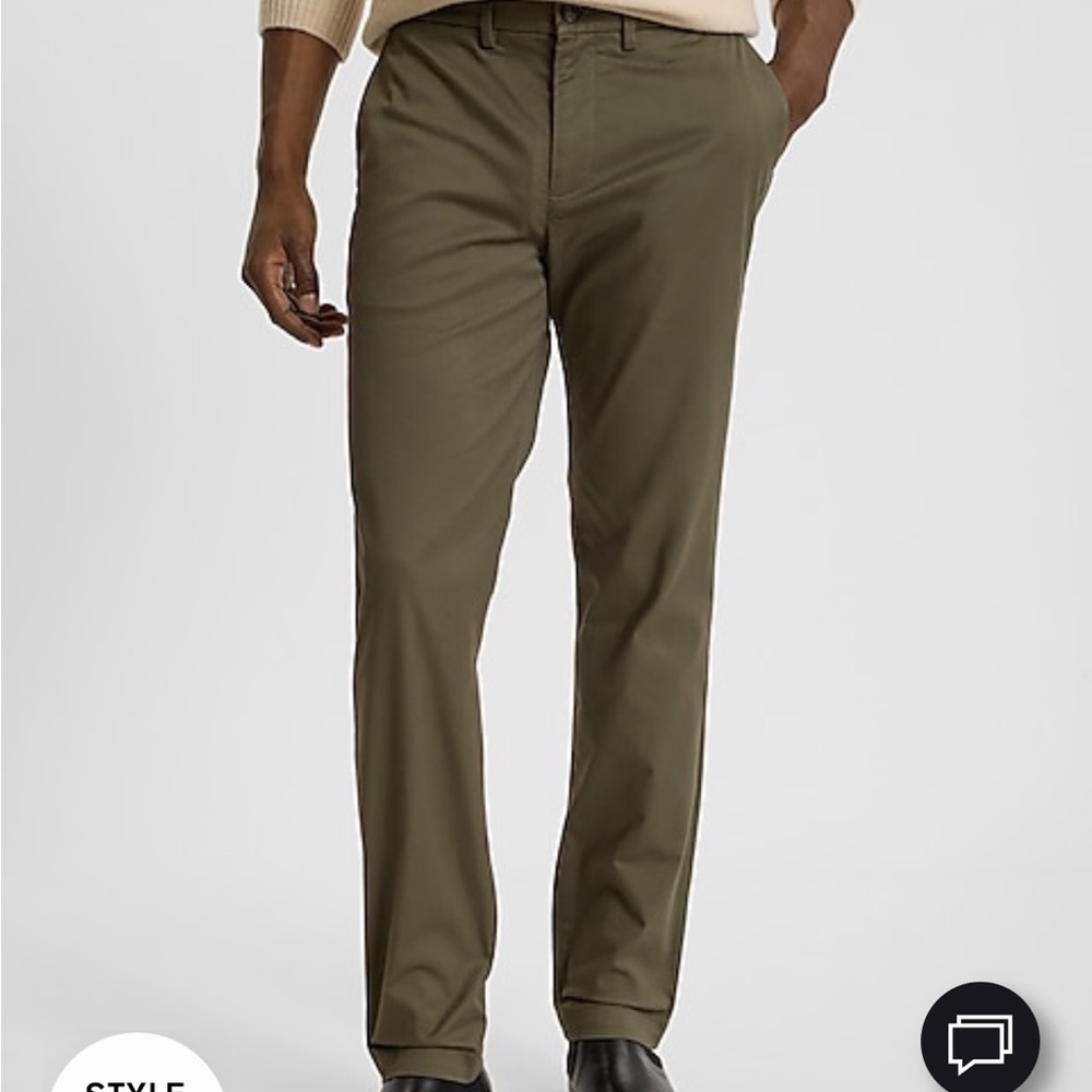 Men’s Express Chino- Slim Comfort Waist Hyper
Stretch Chino